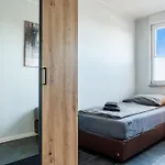 Modern In On Location *