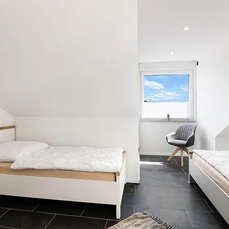 Apartment Modern In On Location