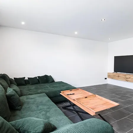 Modern In On Location * Selm