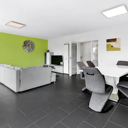 Apartment Modern In On Location