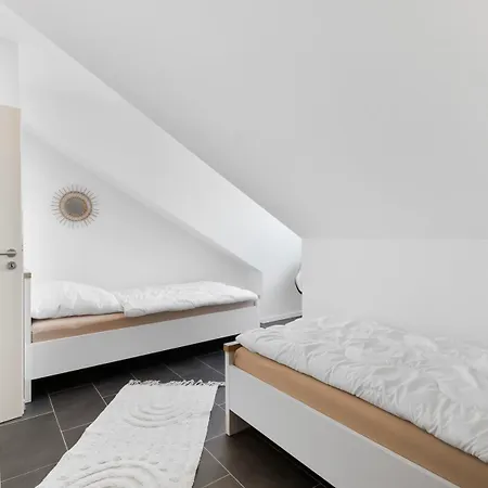 Modern In On Location 公寓 *