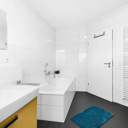 Modern In On Location Apartment Selm