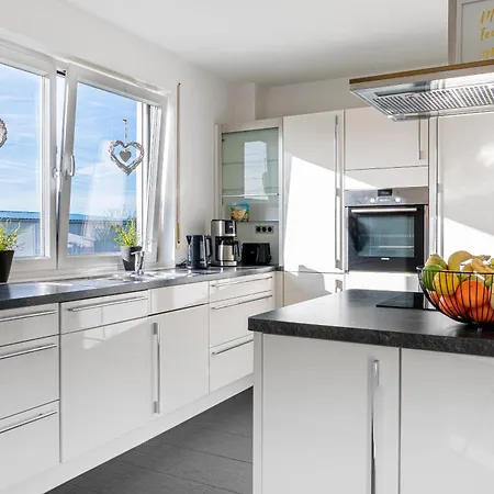 Modern In On Location