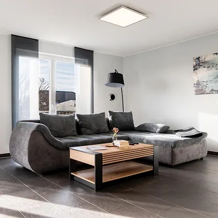 Modern In On Location Lejlighed