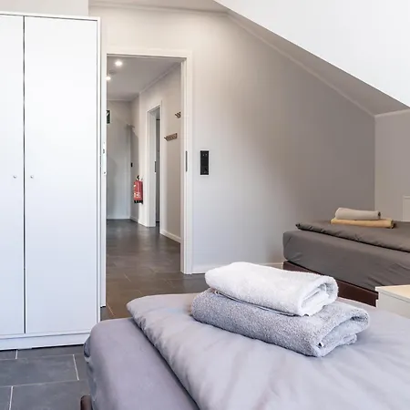 Modern In On Location Apartament