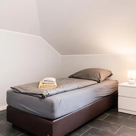 Modern In On Location Lejlighed