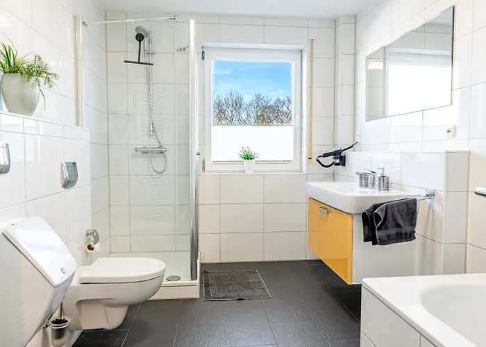 Modern In On Location *