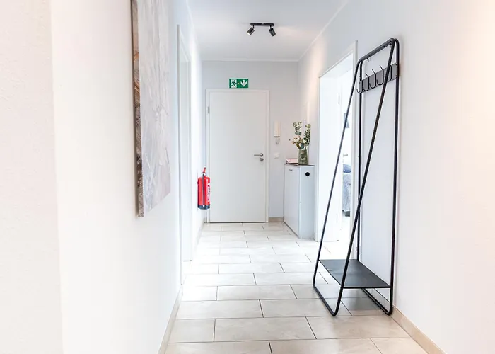 Modern In On Location *