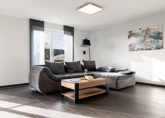 Modern In On Location Apartman