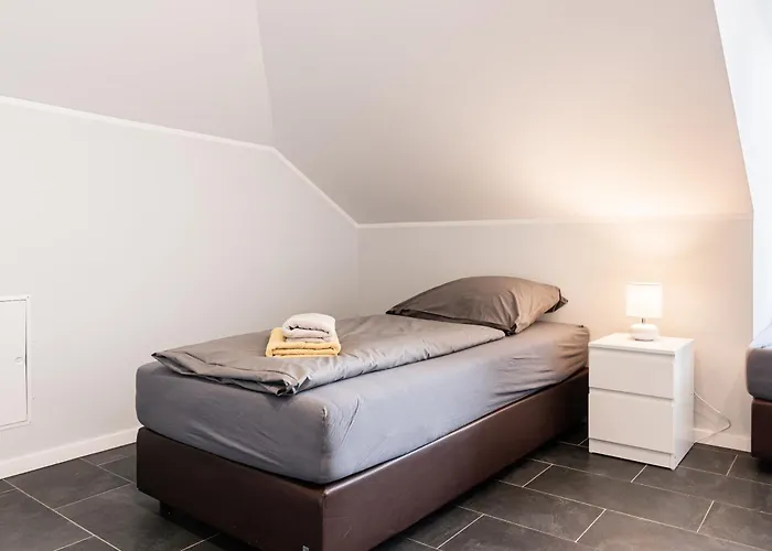 Modern In On Location Apartman