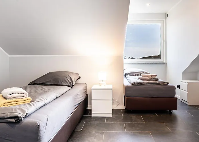 Modern In On Location Апартаменты *