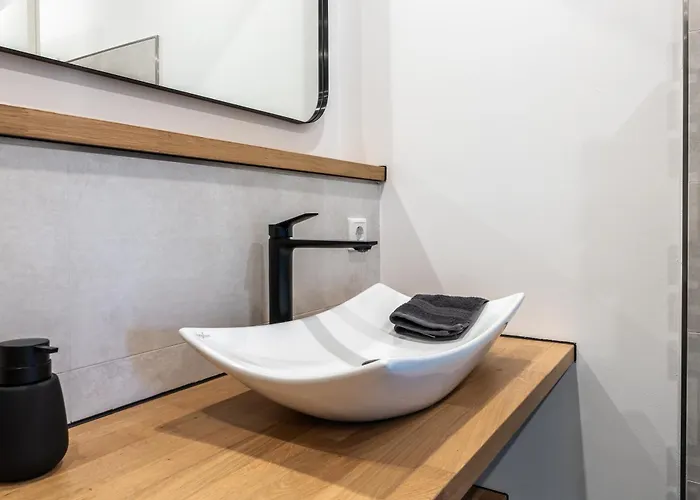 Modern In On Location * Selm